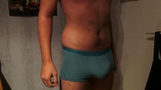 A guy came too early and made cumshot in his pants