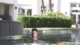 A hot brunette with big tits has sex right in the swimming pool