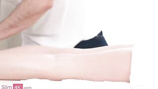 The masseur with a handsome face seduced his client Sweetie