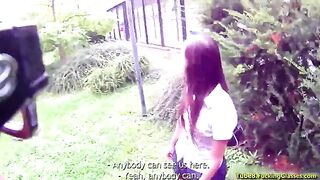 A stranger makes a blowjob to the guy in the bushes, reminiscent of wild forest encounters