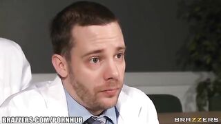 A girl came to the doctor's appointment and got fucked