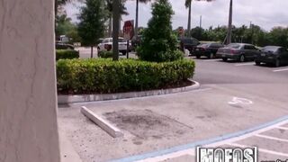 Fella has sex with an unfamiliar girl who is passionate and experienced