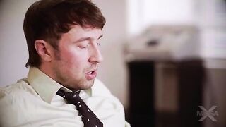 A family problem is solved by a cheating wife in an intriguing way