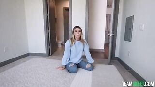 The sexy girl wants to fuck deeply with you
