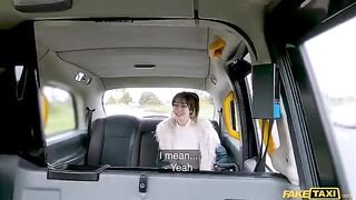 Fucking with a charming girl in the car is awesome