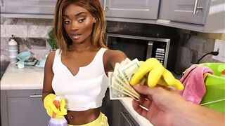 The maid came for money and got a cumshot in her pussy