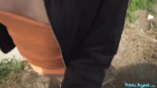 Italian brunette loses phone, gets fucked on the street