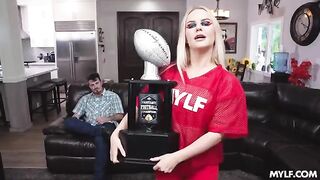 Too Slim Thick To Quit - awesome couch action