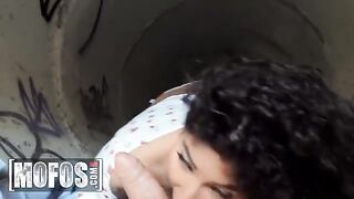 Venus Afrodita, a Venezuelan beauty, agrees to see Jordi El Nino for an intense encounter