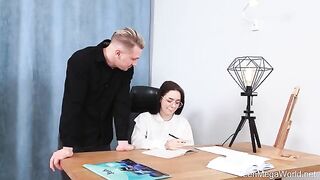 A guy’s dick gets wet while the babe studies