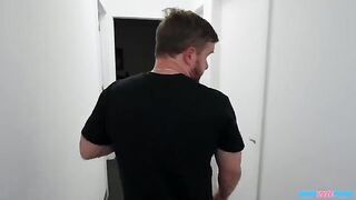 The gentle blowing in the pussy is a great duty