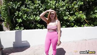 Sluts do not resist and let the pick-up guy fuck them in the car