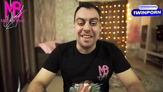 The pregnant stepmother was fucked by her son’s dick on the streamer