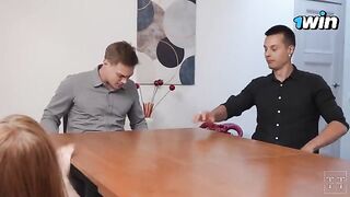 The hot girl is fucking with her boss in the office