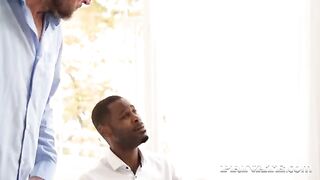 A super beautiful and delicious girl was attracted to strong anal sex