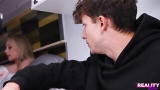 A nice guy fucks his sweet sister in the car, it was a great day