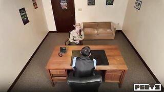 Got a briefing on how to work from a sexy milf in clothes