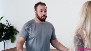 A girl varied her sex life while doing exercises with friends