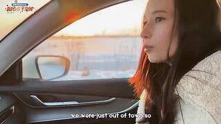 A hot girl kept herself warm in a car with a complete stranger