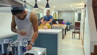 I fucked the hot lady before dinner in the kitchen, it was amazing!