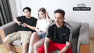 The team is assembled, it's time to work on her orgasm! - HD