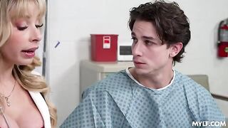 A hot nurse in a hospital is shaking her big ass for daddy