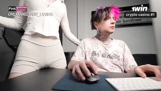 A girl rubs her pussy on the rubbing table and achieves an orgasm